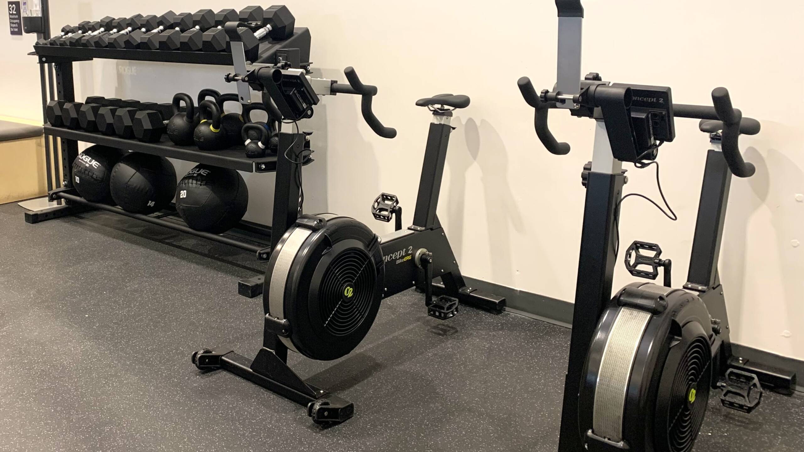Gym Photo – Website 16.9 #4 V4 Gym Photo - Website 16.9 #4 V4